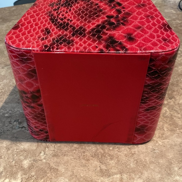 Tuscan Designs Faux Alligator Skin pink and black jewelry or makeup case - Picture 10 of 13